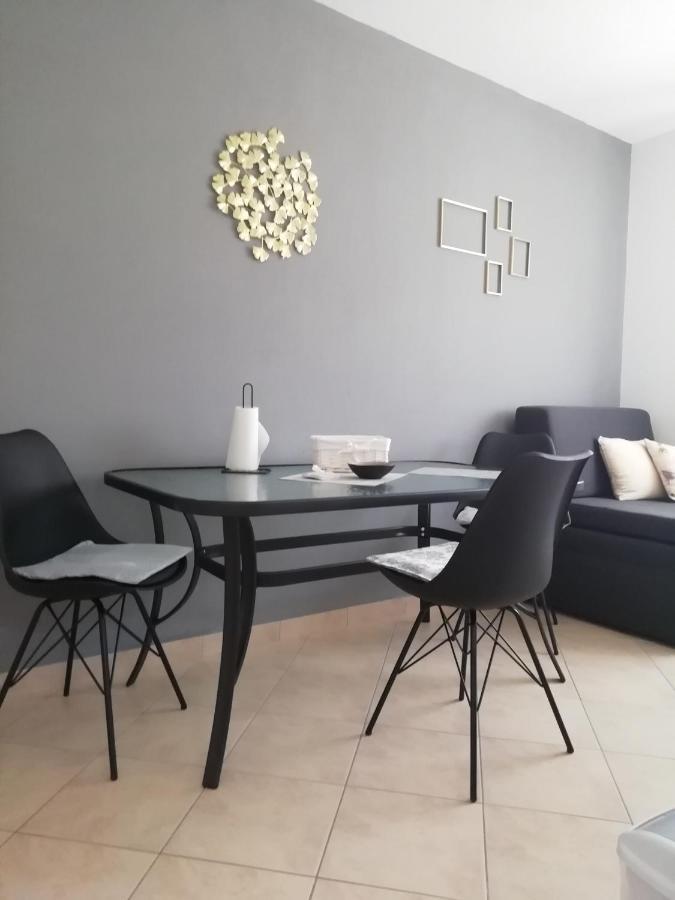 Apartments 4 Me Трогір Екстер'єр фото