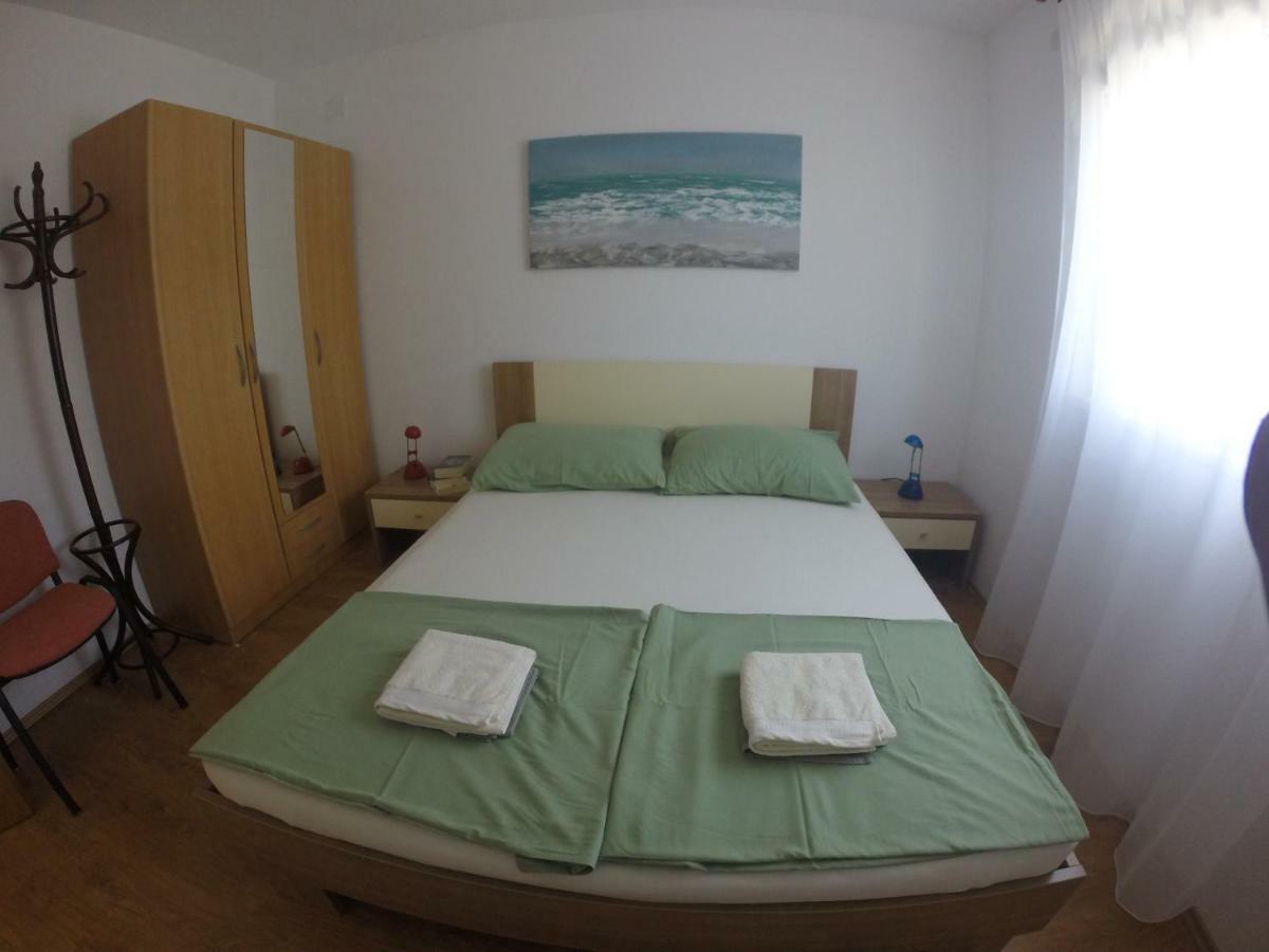 Apartments 4 Me Трогір Екстер'єр фото
