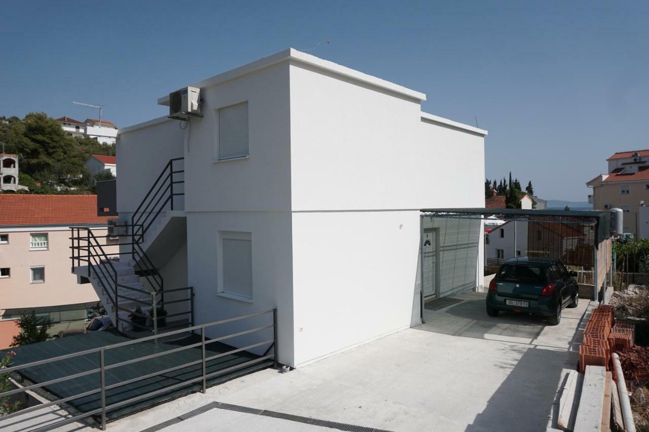Apartments 4 Me Трогір Екстер'єр фото